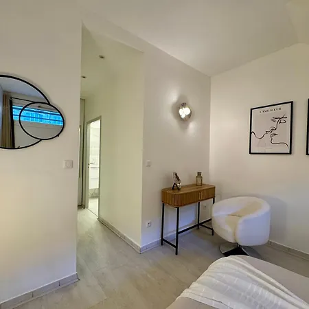 Azure - 4 Personnes - Check In H24&wifi *